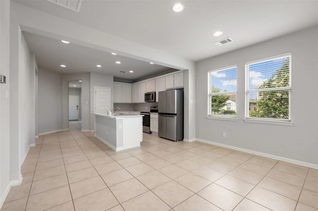 Photo of 101 Quiet Man DR