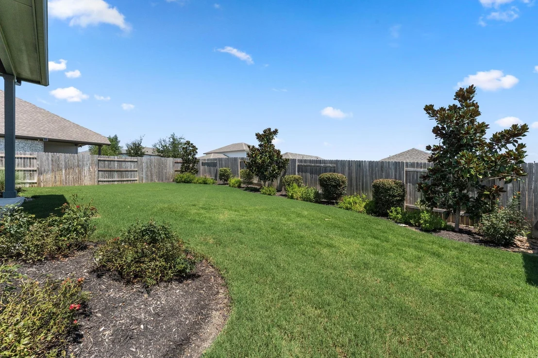 Photo of 6512 Velvet Leaf LN