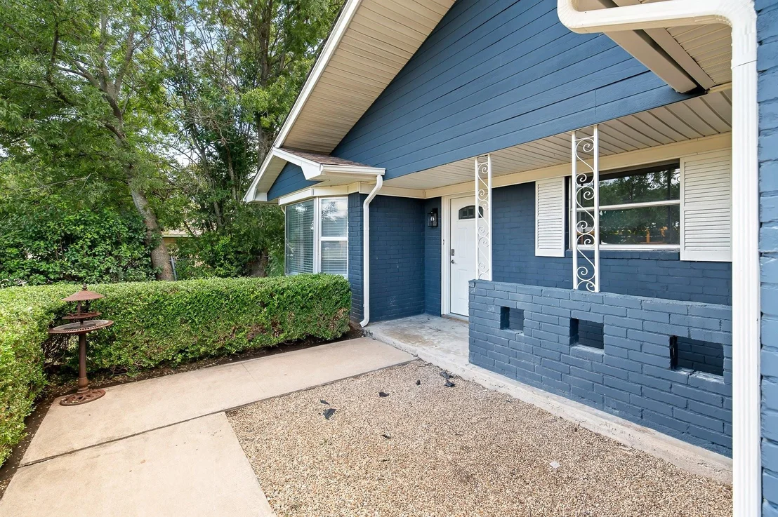 Photo of 1411 Violet Ave