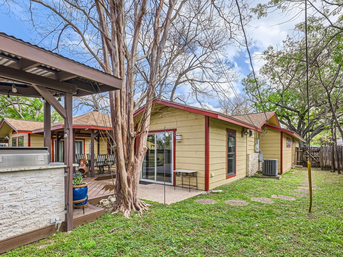 Photo of 822 Hermitage DR