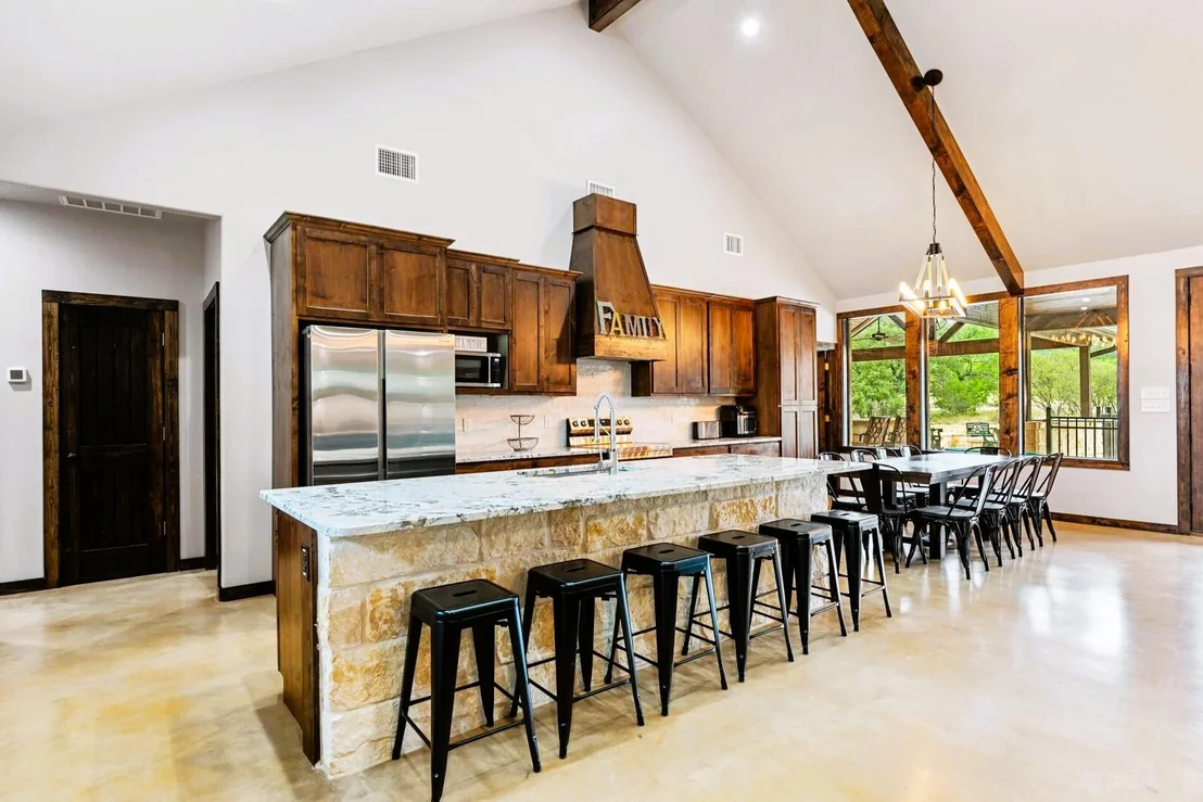 Photo of 1718 Mountain Valley RD