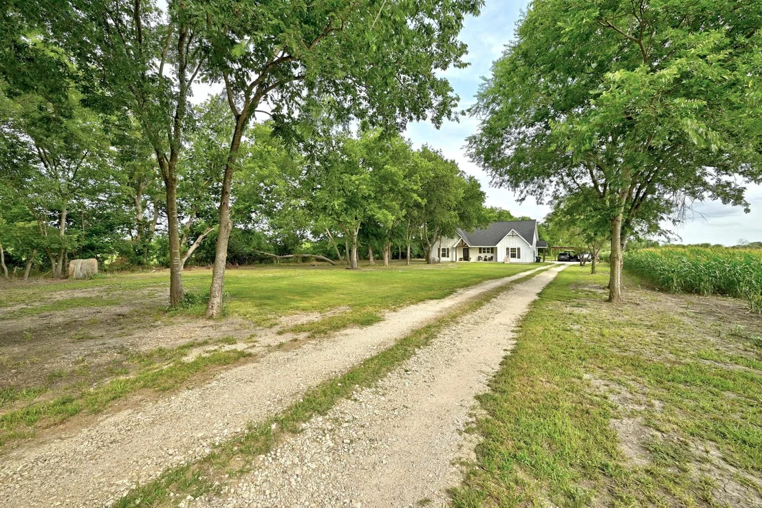 Photo of 780 County Road 389