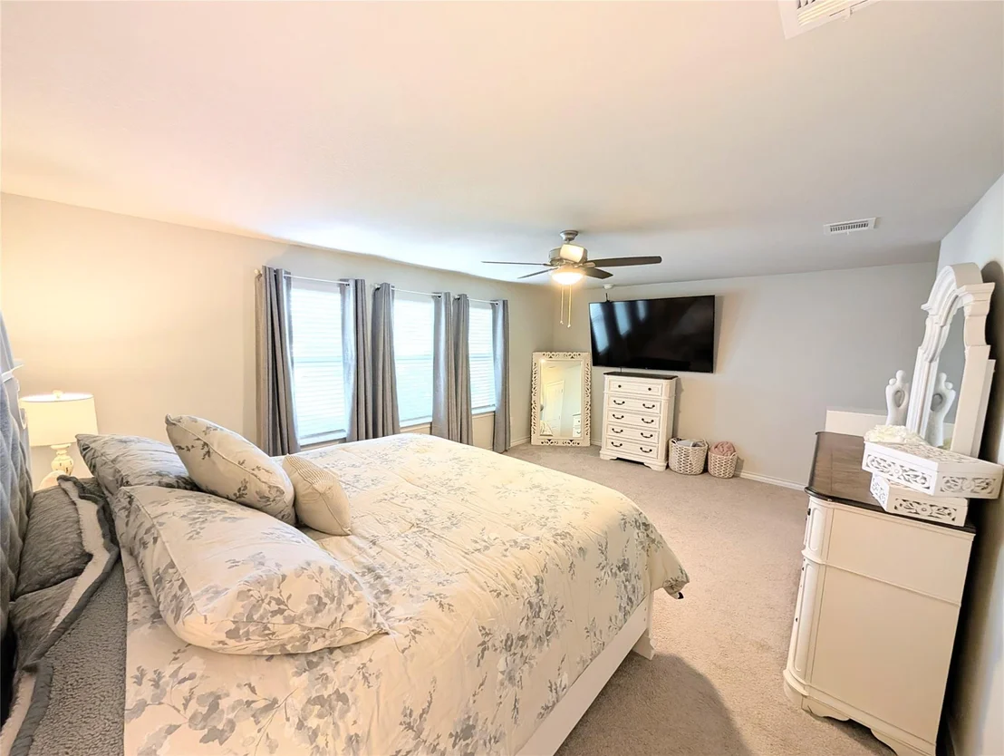 Photo of 226 Thornless CIR