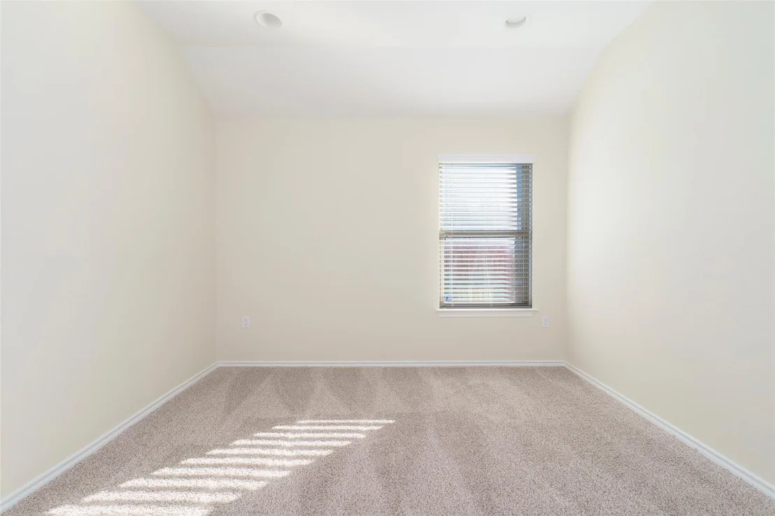 Photo of 13020 SE Kearns DR