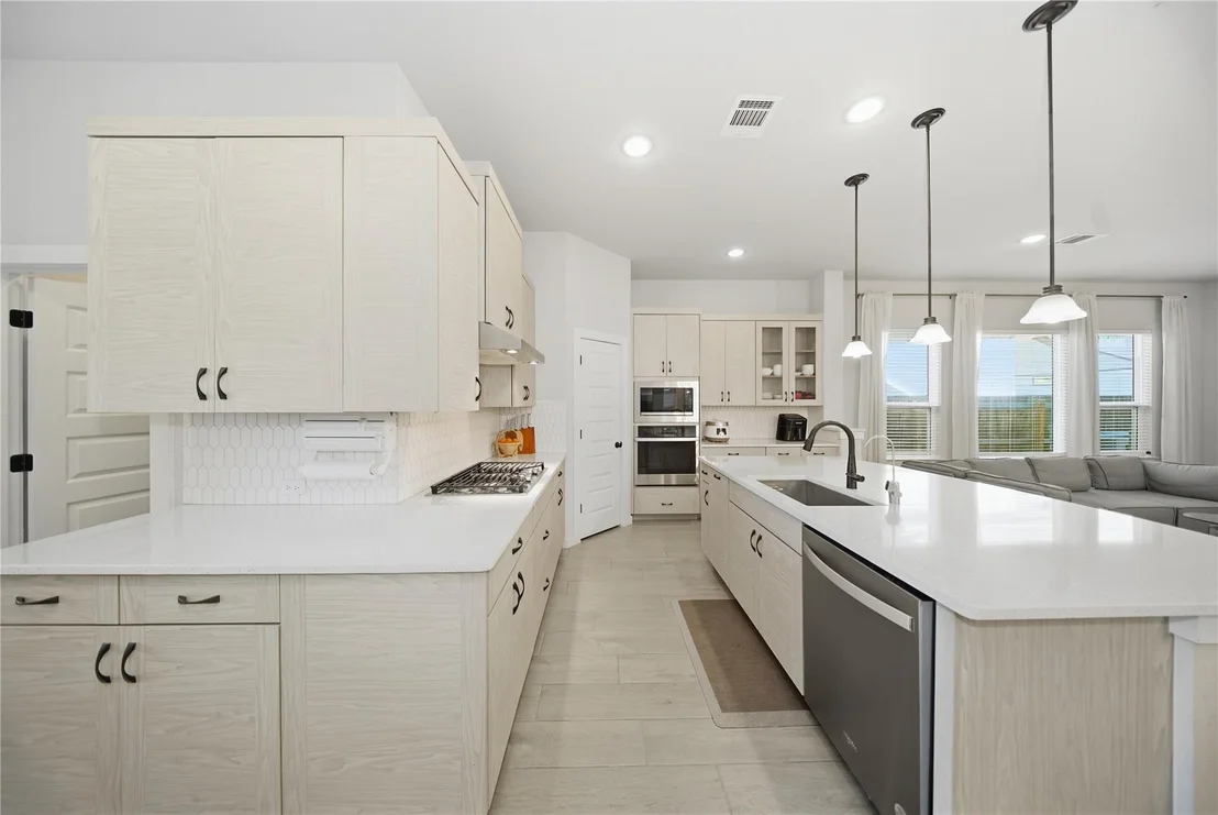 Photo of 616 Saturnia DR