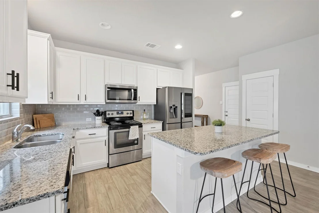 Photo of 208 Trellis BLVD