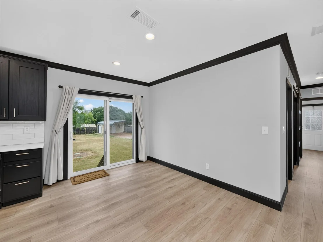 Photo of 1106 Hi Line DR