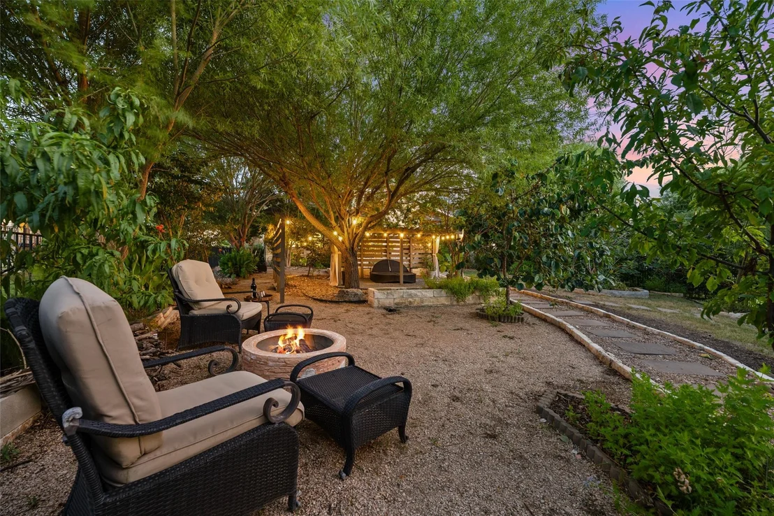 Photo of 606 Anfield CIR