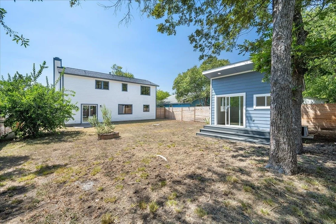 Photo of 1404 Deupree DR