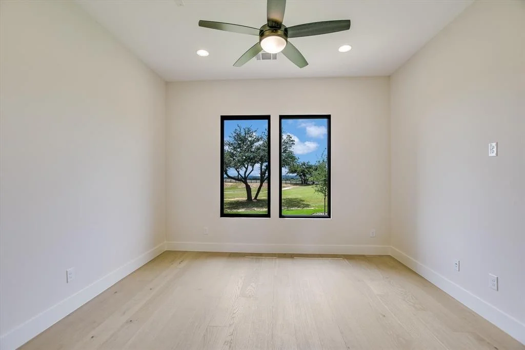 Photo of 2401 KAHALA SUNSET DR