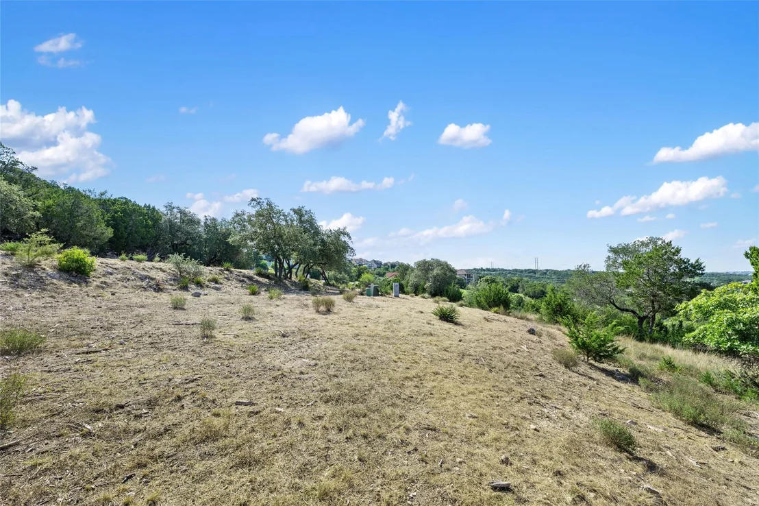 Photo of 2804 Lakehurst RD