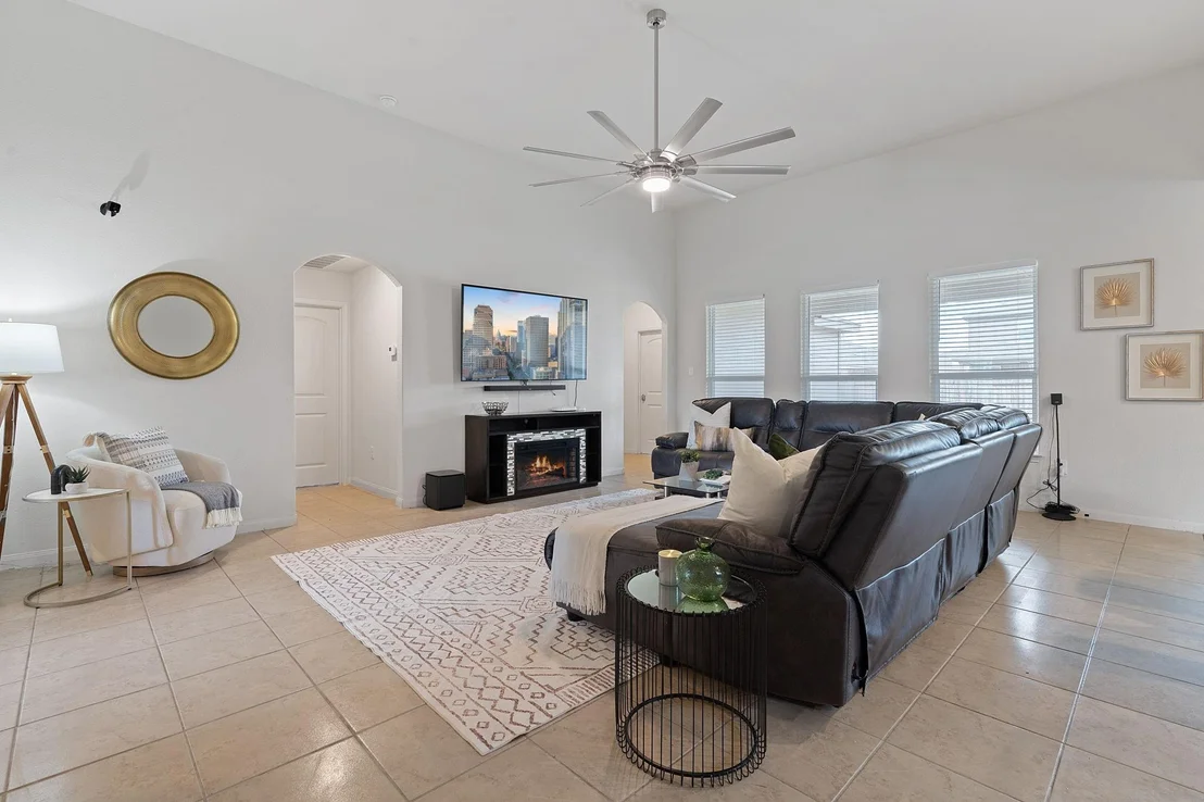 Photo of 1336 Twin Estates DR