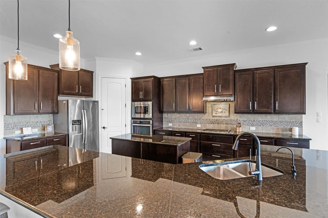 Photo of 1075 Bluff Woods DR