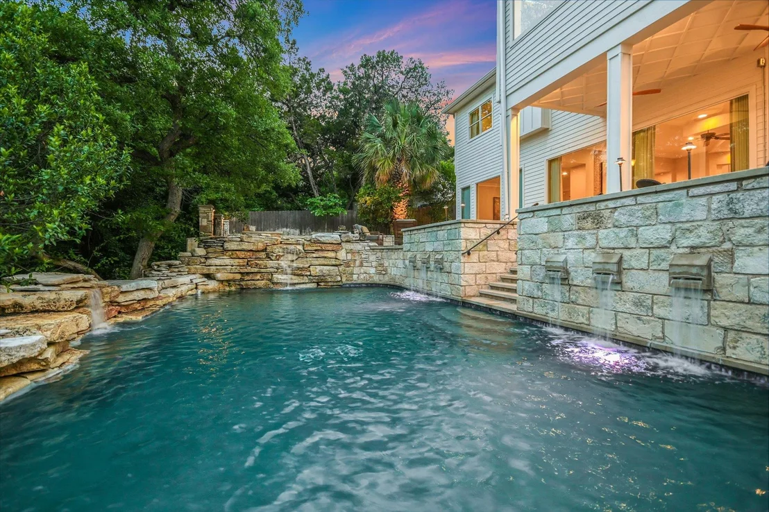 Photo of 1703 Brookhaven DR