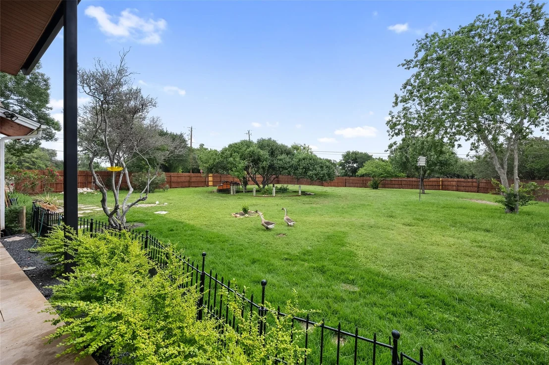 Photo of 301 Oak Ridge RD