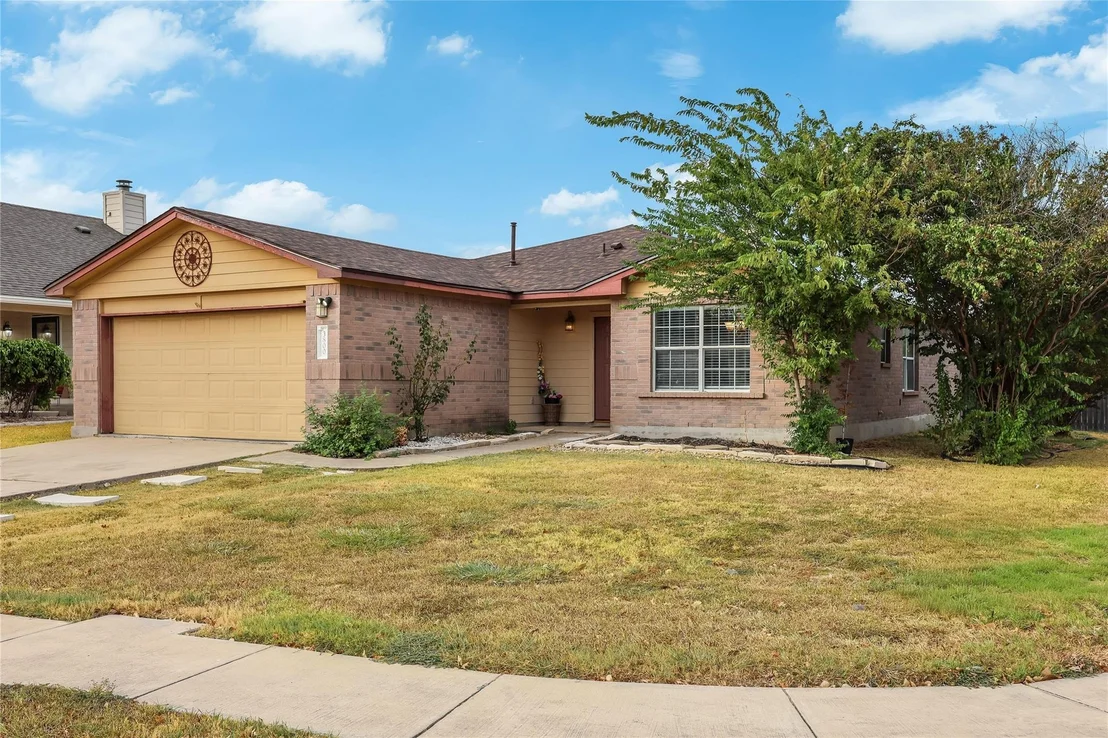 Photo of 3800 Hickox DR