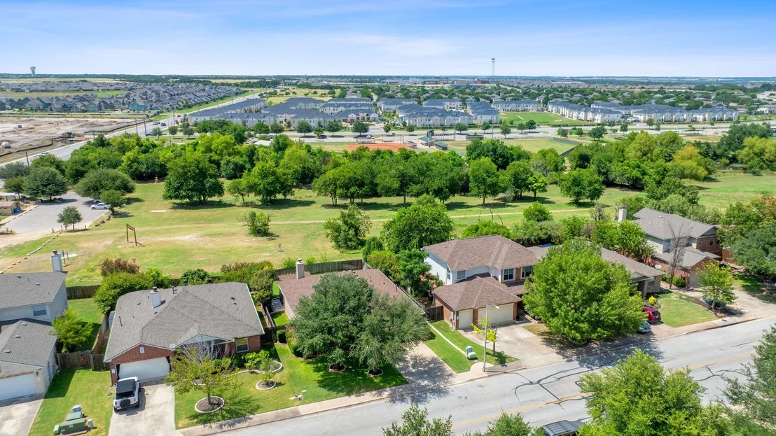 Photo of 1109 Middle Brook DR
