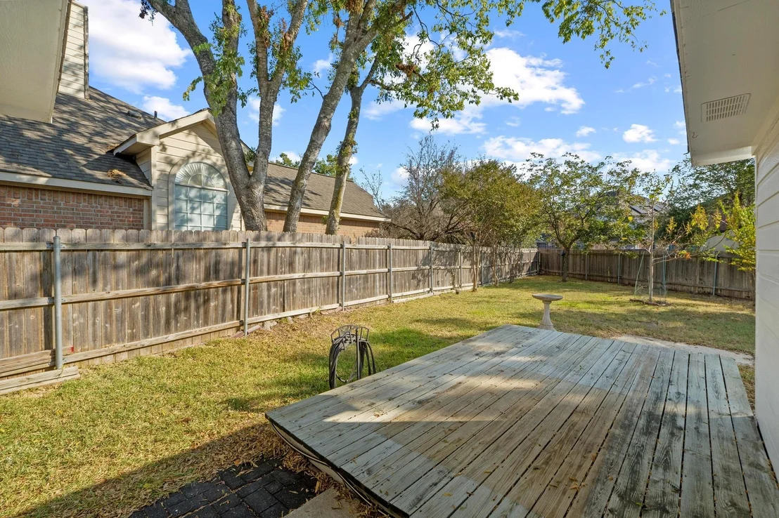 Photo of 202 E Custers Creek BND