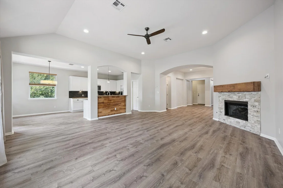 Photo of 1903 Wickett WAY
