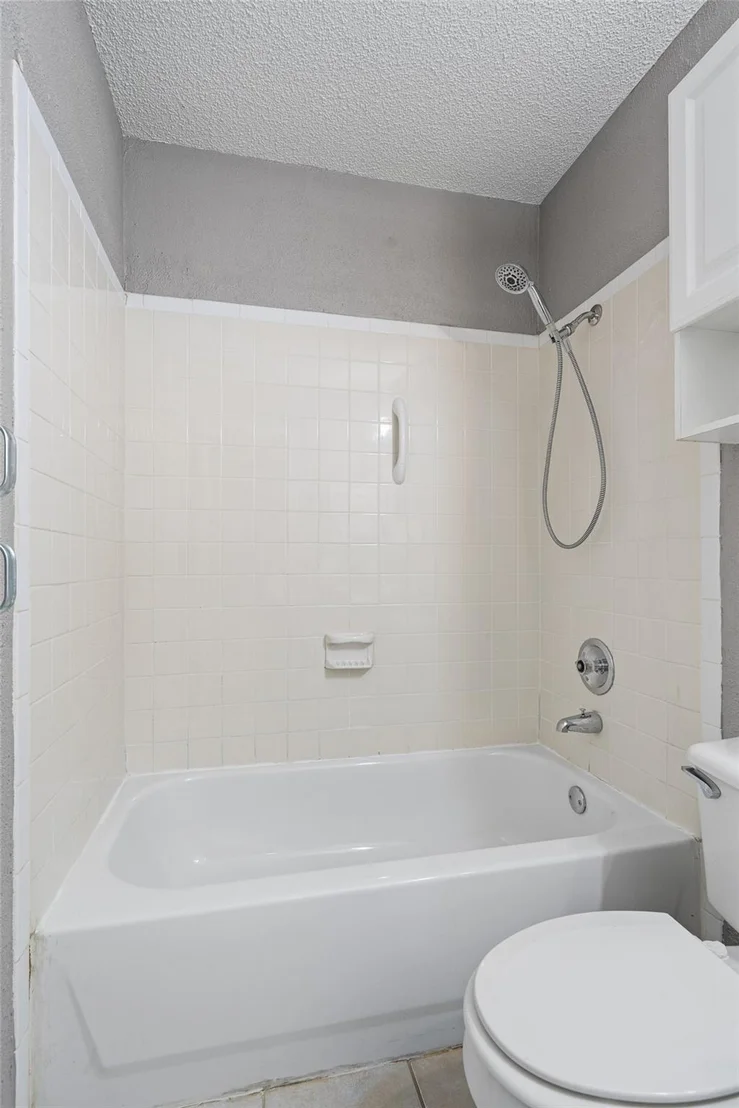 Photo of 1609 Parkwood DR