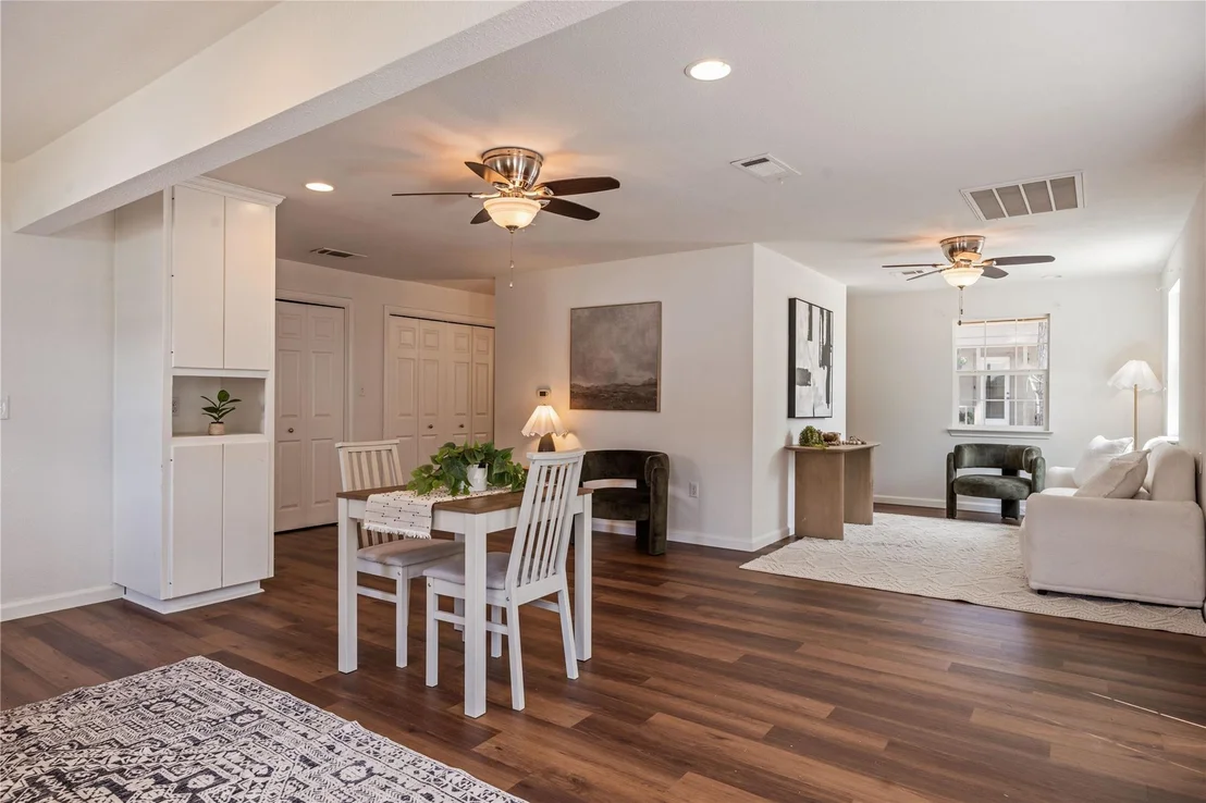 Photo of 446 Roemer RD