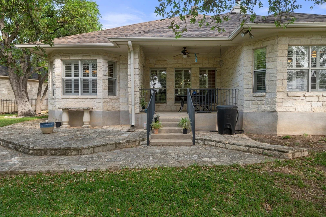 Photo of 106 Brazos DR