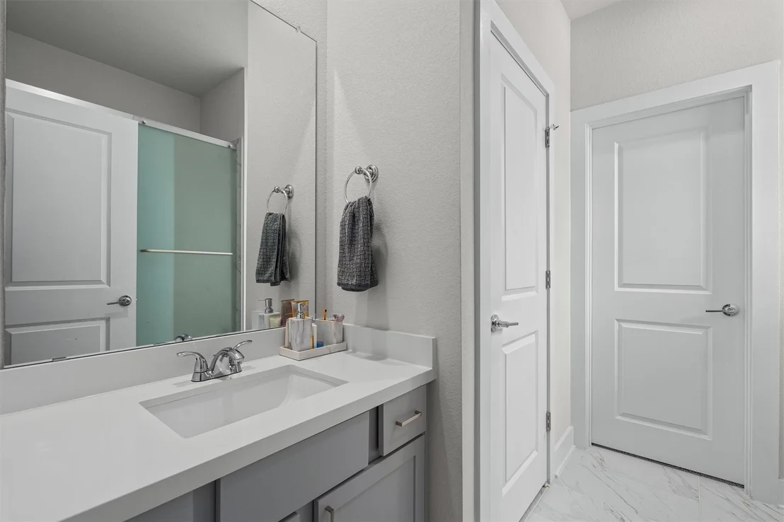 Photo of 5363 Orsini BLFS