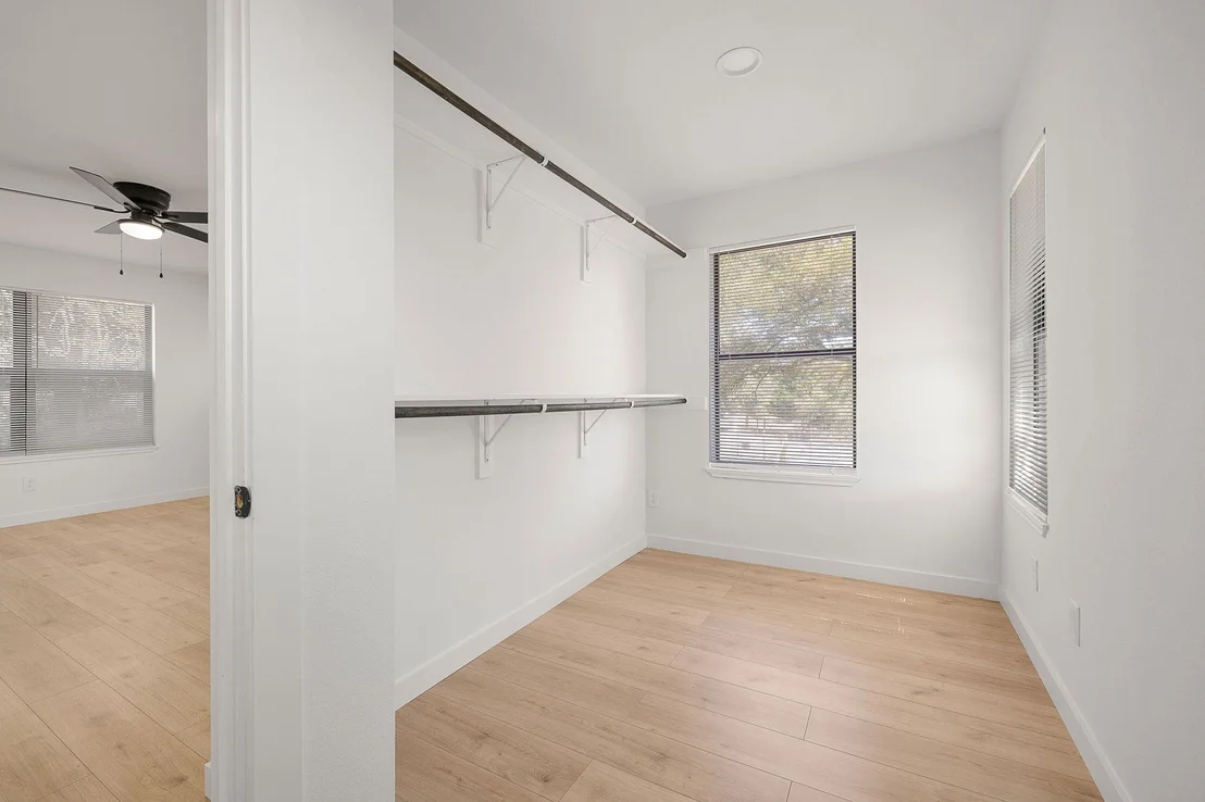 Photo of 349 Forest Lake DR