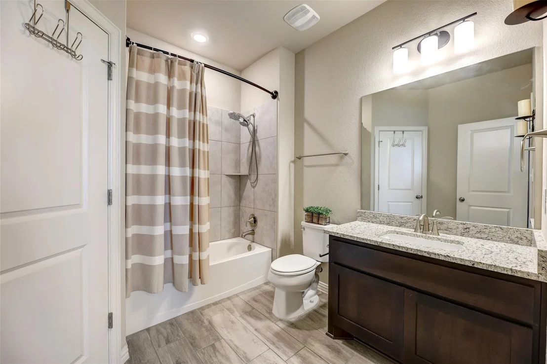 Photo of 285 Coyote Creek WAY