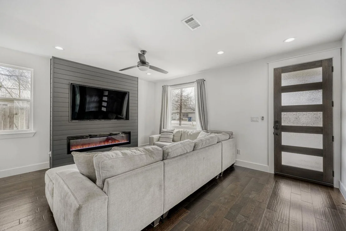 Photo of 125 Irene ST
