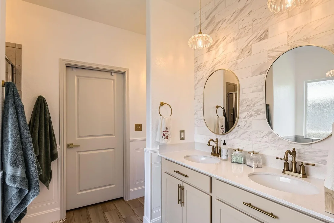 Photo of 261 Mendoza
