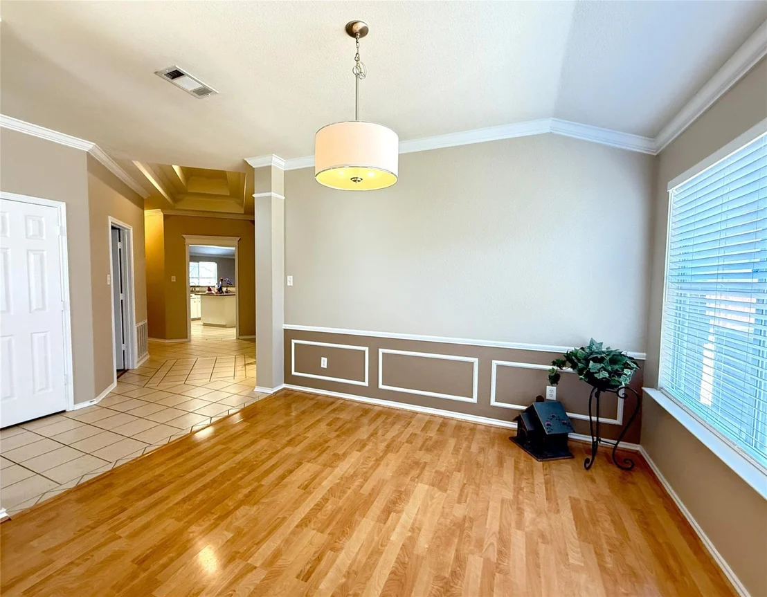 Photo of 2110 Thunderbird DR