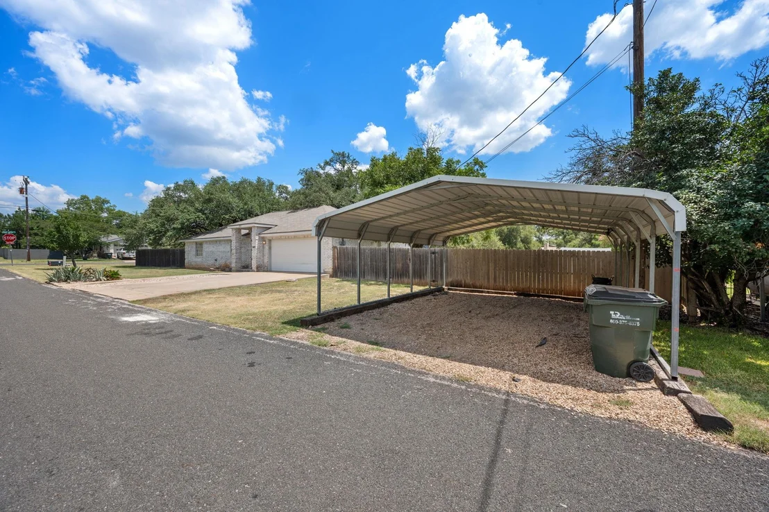 Photo of 201 Pecan LN