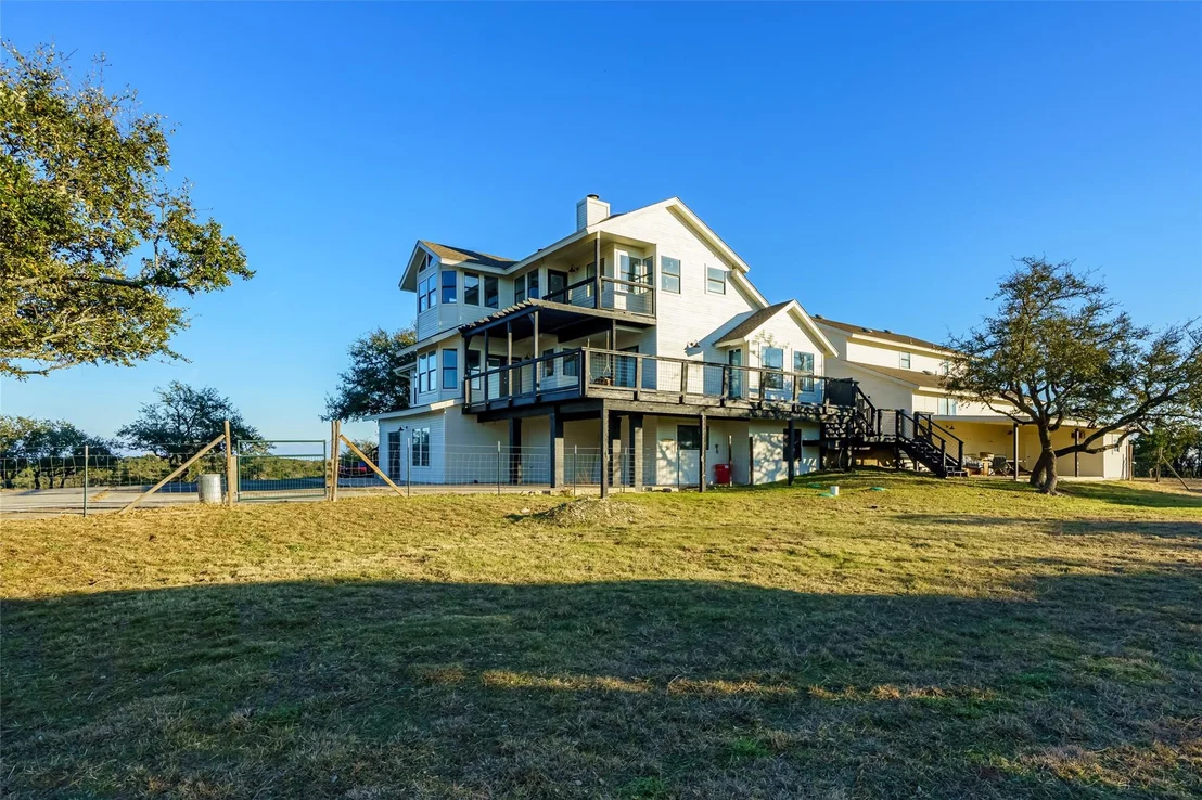 Photo of 20811 Hamilton Pool RD