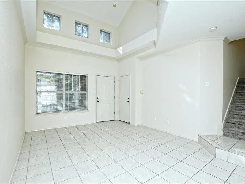 Photo of Unit 9 at 4400 Switch Willo