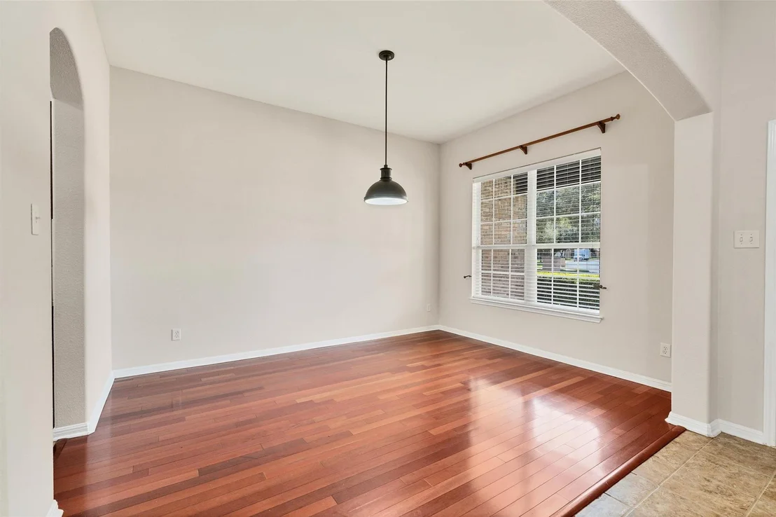 Photo of 4100 Deer Tract ST