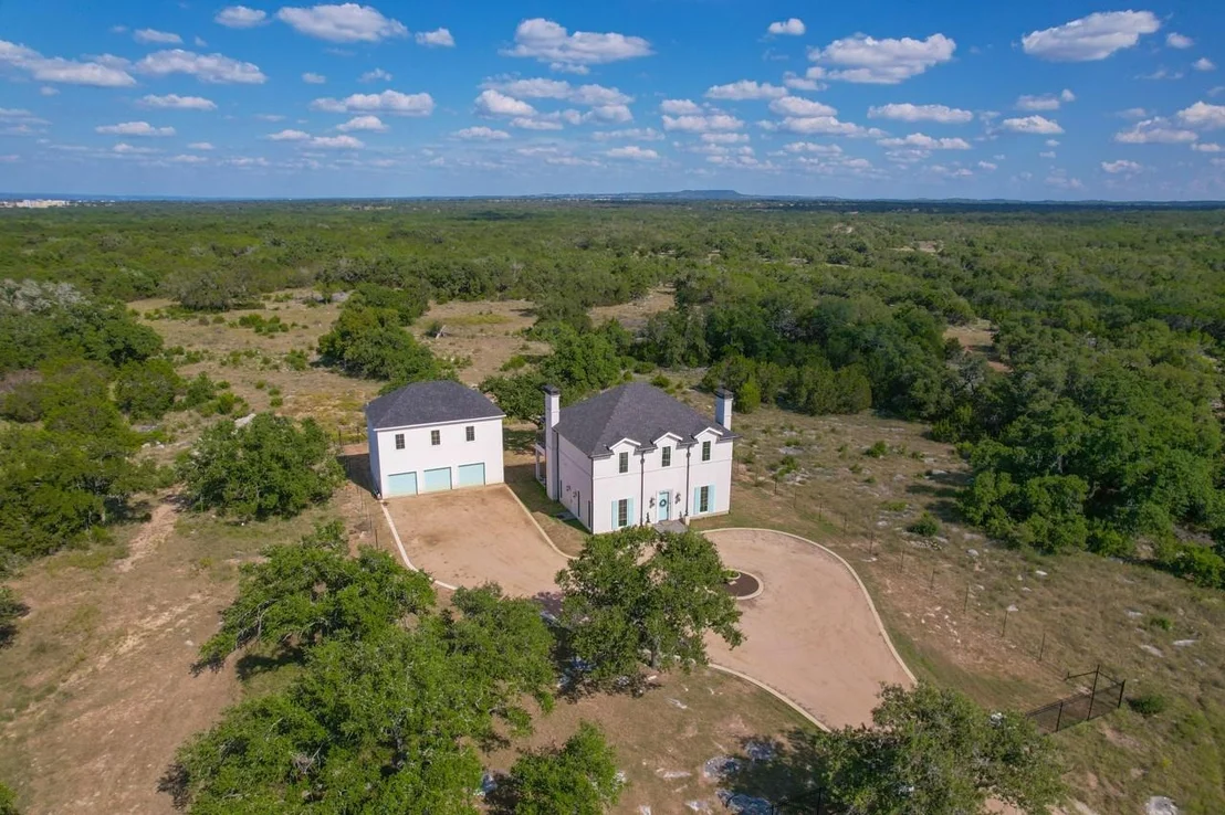Photo of 301 Twisted Oak DR