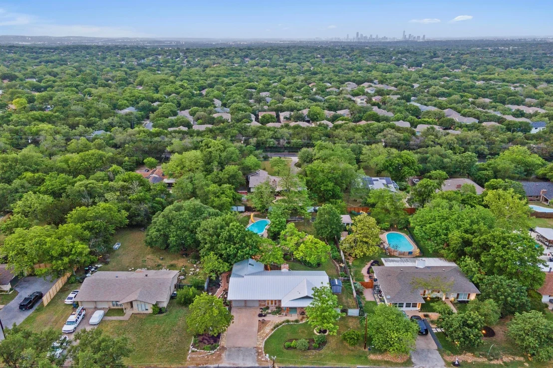 Photo of 2400 Rustic Oak LN