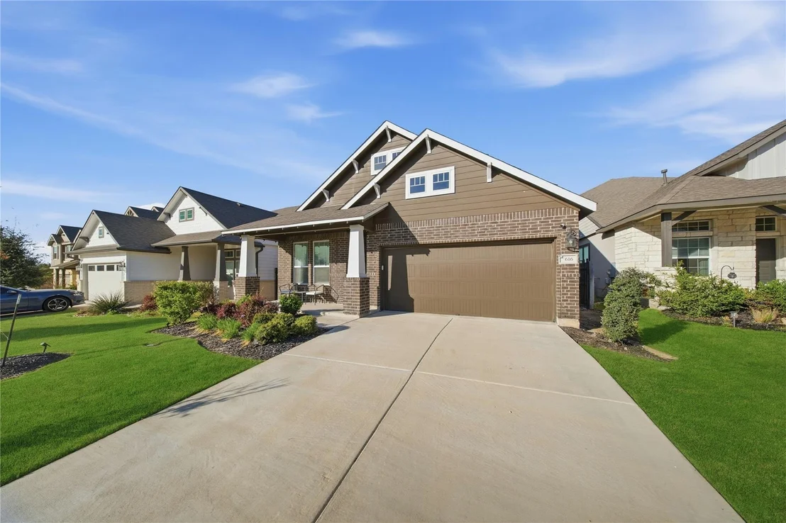 Photo of 616 Saturnia DR