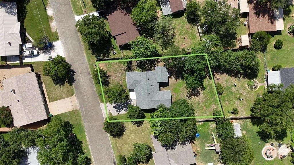 Photo of 1206 Hackberry DR
