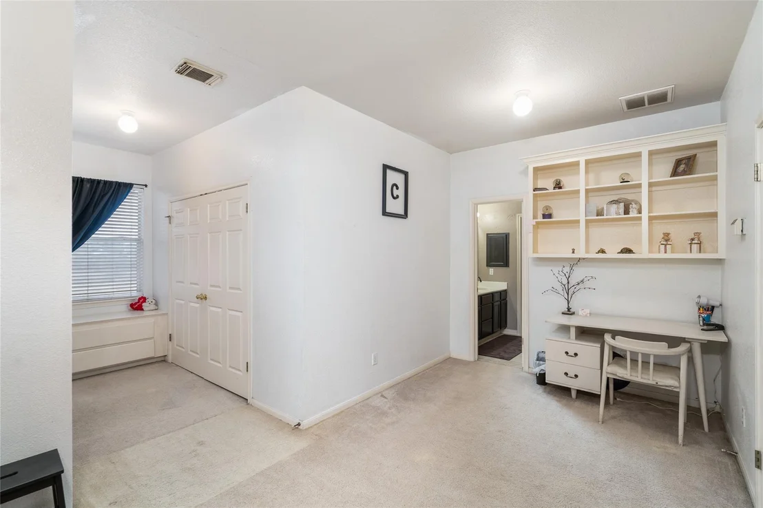 Photo of 16 Lake DR