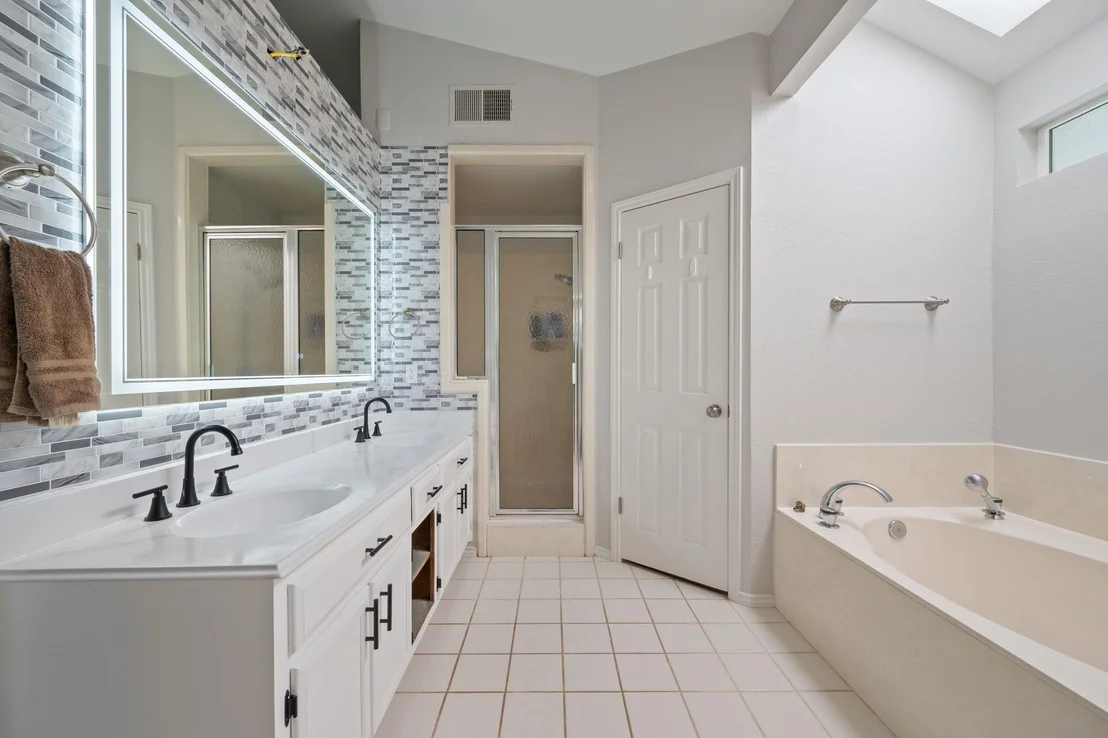 Photo of 12601 Oro Valley CV
