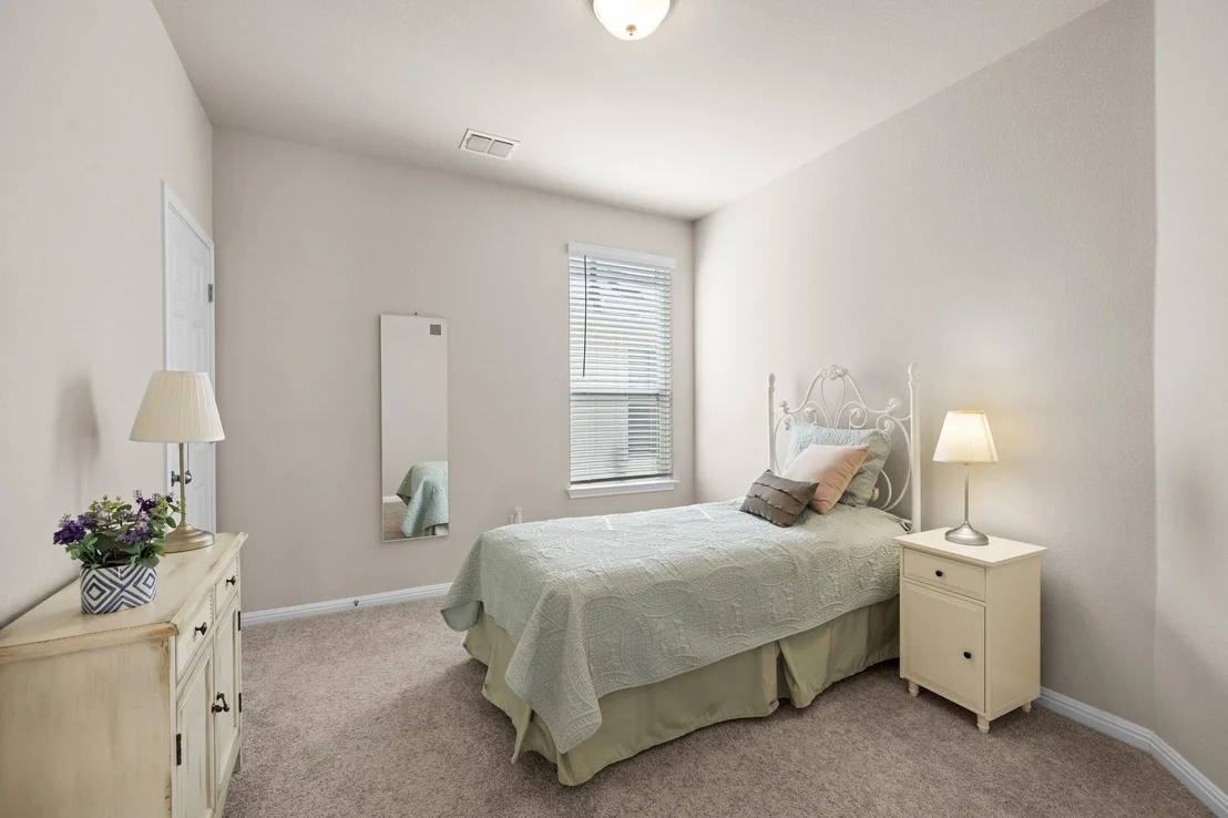 Photo of 1128 Autumn Heather DR