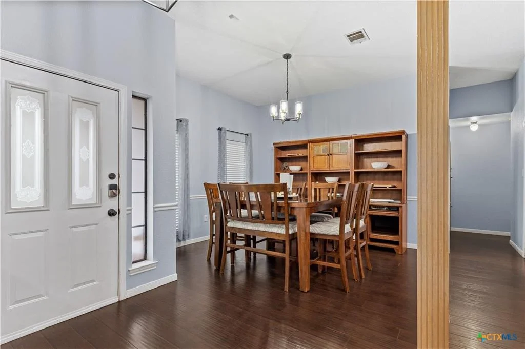 Photo of 1711 Lynx CIR