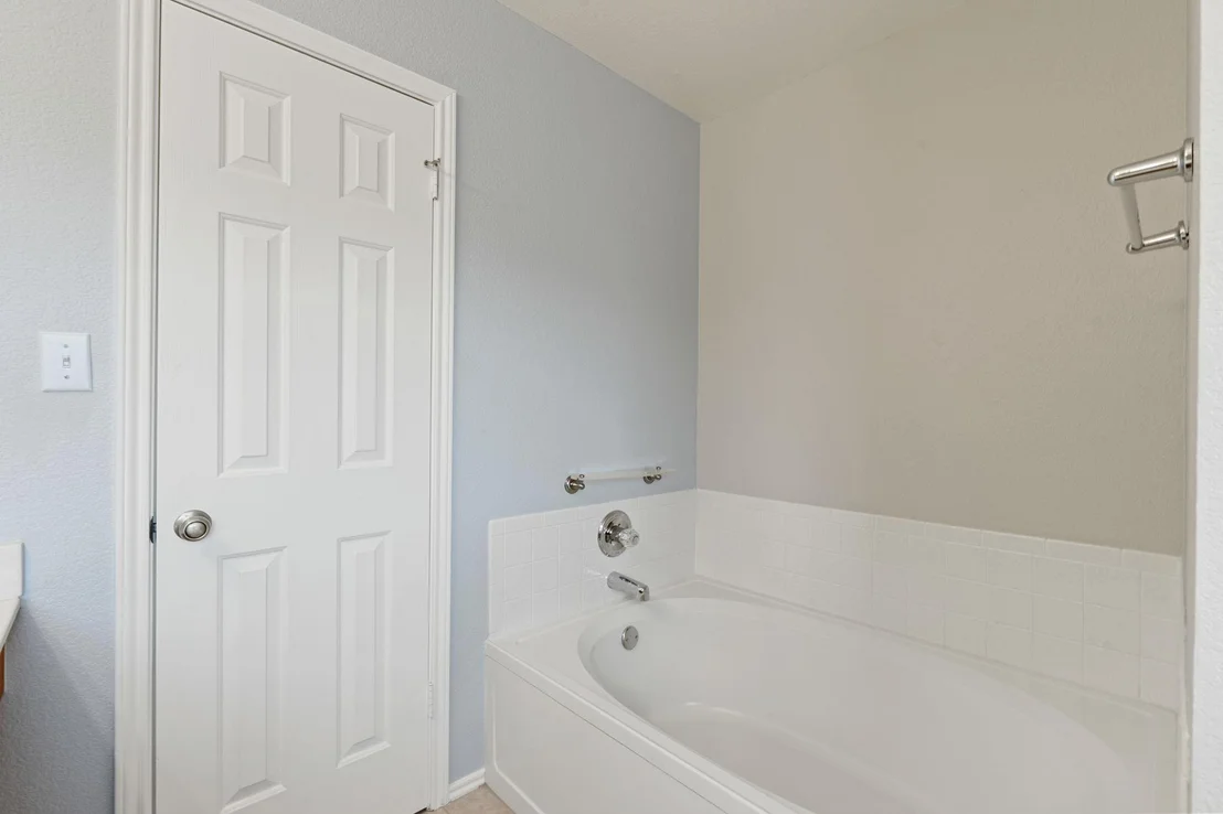Photo of 11309 Kingsgate DR