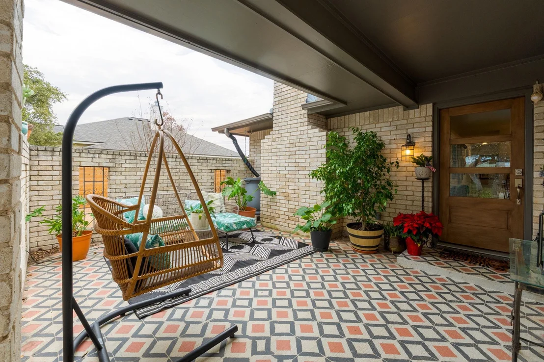Photo of 531 Santa Clara RD