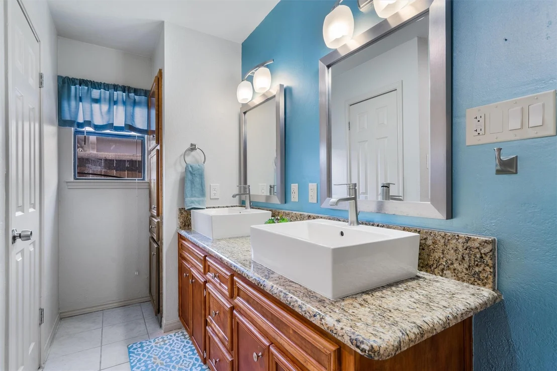Photo of 2207 Mimosa TRL