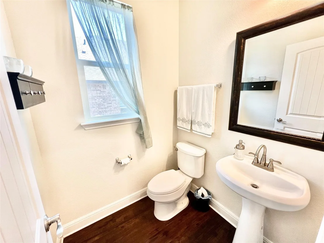Photo of 504 Sheepshank DR