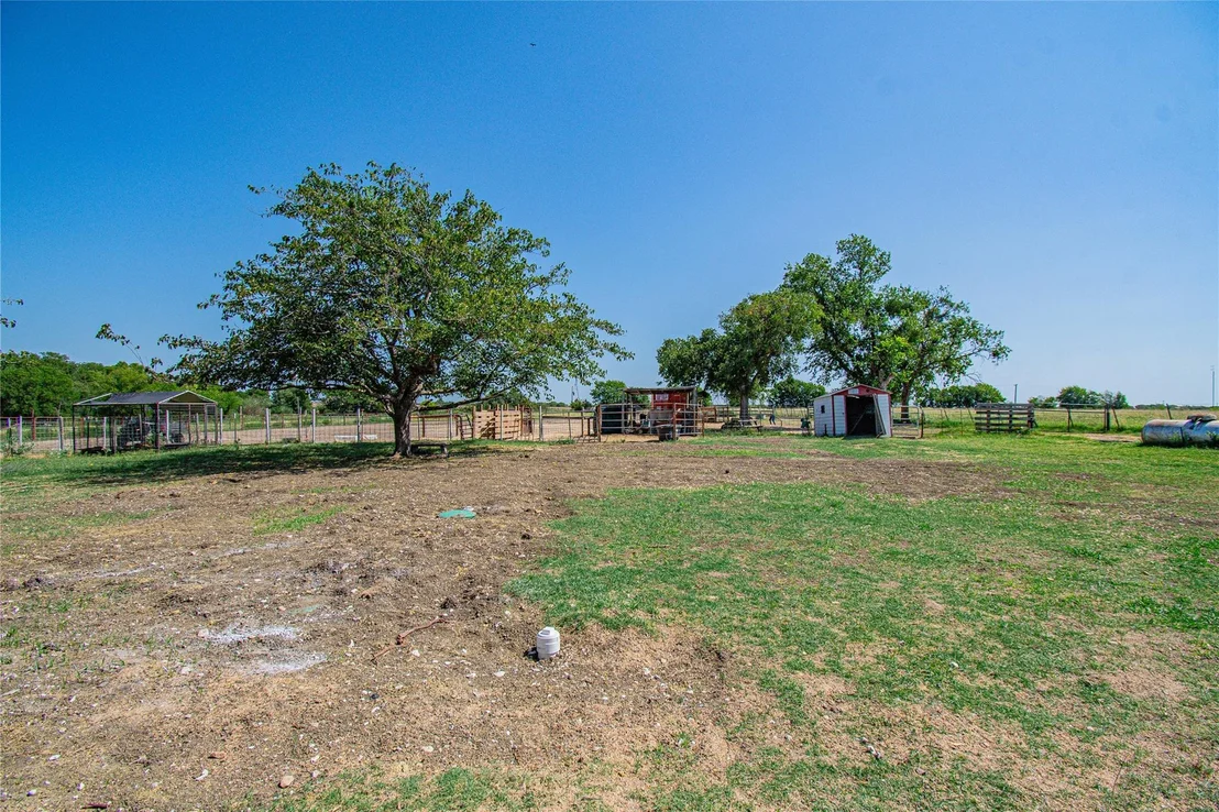 Photo of 8490 E HWY 190