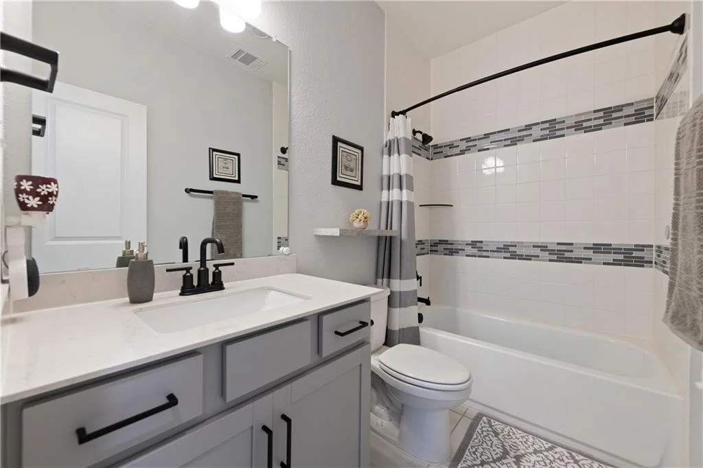 Photo of 7117 Jument DR